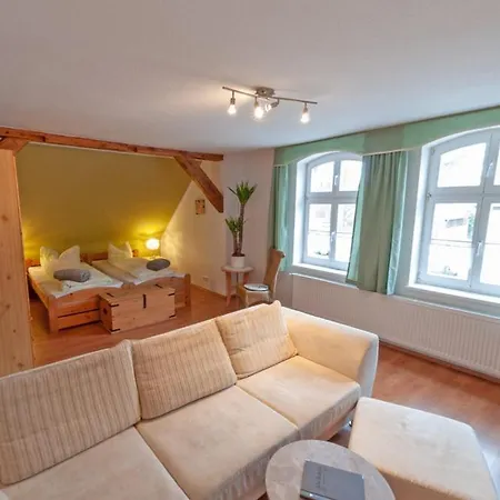 Alte Schule Cafe Und 게스트하우스