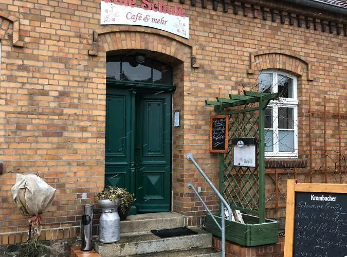 Alte Schule Cafe Und Konukevi Drehna