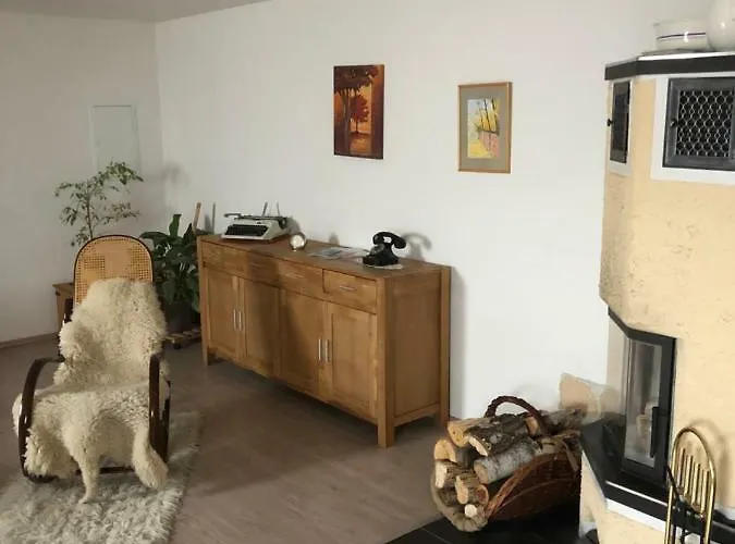 Alte Schule Cafe Und Drehna